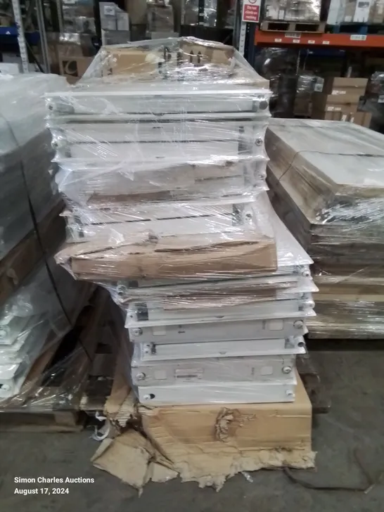 PALLET CONTAINING APPROXIMATELY 12 HOUSEHOLD CONVECTOR HEATED RADIATORS TYPE 22