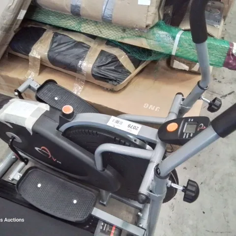 BOXED V-FIT MISTRAL AIR ELLIPTICAL CROSS TRAINER