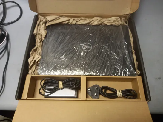 BOXED DELL COMPUTER WITH ACCESSORIES 