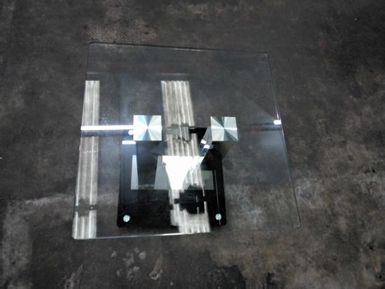 QUALITY GLASS COFFEE TABLE WITH CHROME/BLACK BASE