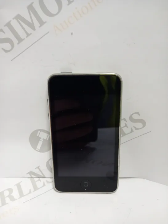 APPLE IPOD TOUCH 2ND GEN