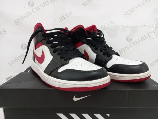 BOXED PAIR OF NIKE AIR JORDAN 1'S IN BLACK & RED - UK 8