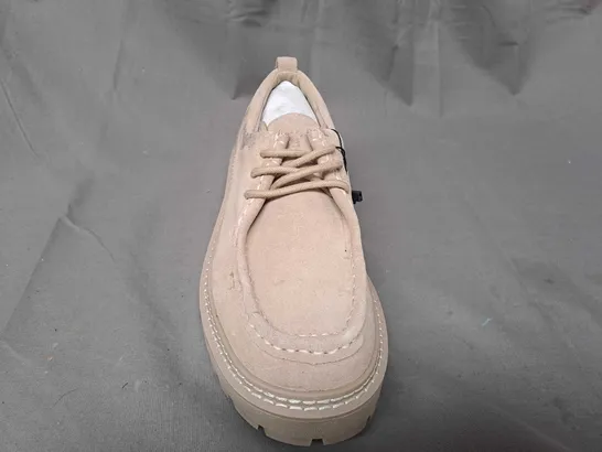 PAIR OF PULL & BEAR SHOES IN STONE UK SIZE 7