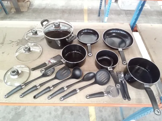 COOKWARE SET