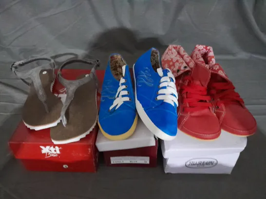 APPROXIMATELY 10 BOXED PAIR OF ASSORTED SHOES IN VARIOUS STYLES AND SIZES 