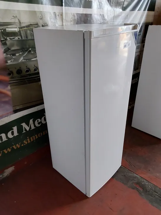 ENGLISH ELECTRIC UPRIGHT TALL FREEZER 168L 55cm WIDE / MODEL: EEF170H