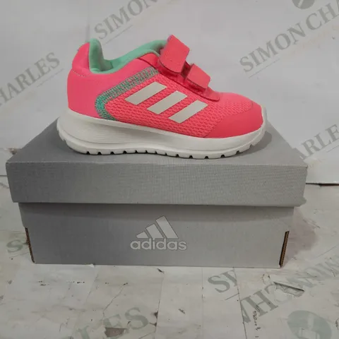 BOXED PAIR OF ADIDAS TENSAUR RUN 2.0 CF KIDS SHOES IN PINK UK SIZE 4K