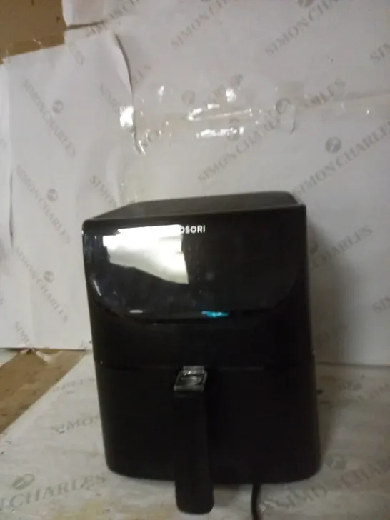 COSORI ELECTRIC HOT AIR FRYER 