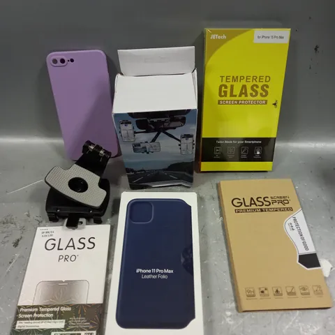 APPROXIMATELY 20 ASSORTED SMARTPHONE ACCESSORIES TO INCLUDE PROTECTIVE CASES, CHARGING CABLES, USB PLUGS ETC 