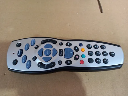 SKY+HD TV REMOTE CONTROL 