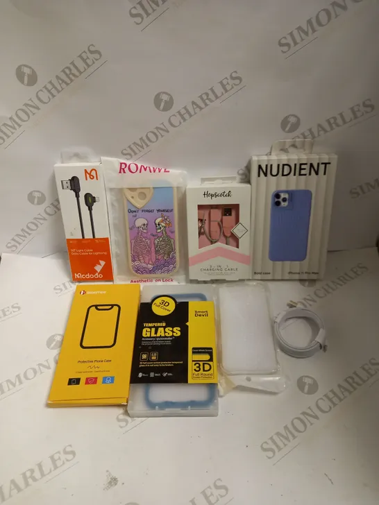 LOT TO CONTAIN APPROX. 20 ASSORTED PHONE ACCESSORIES, INCLUDES PHONE CASES, CHARGER, SCREEN PROTECTORS ETC 