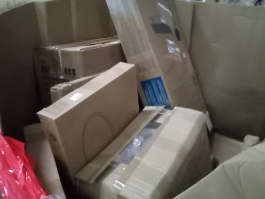 UNPROCESSED PALLET OF ASSORTED HOUSEHOLD GOODS TO INCLUDE GAMING CHAIR, TOILET SEAT, AND BASSLNEST FLEX SLEEPER