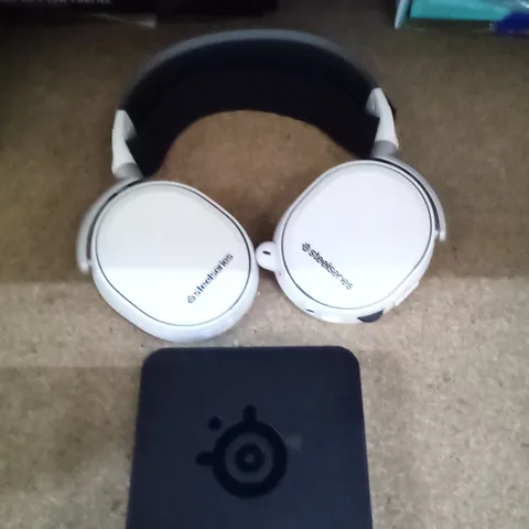 BOXED STEEL SERIES HEADSET AND TRANSCIEVER