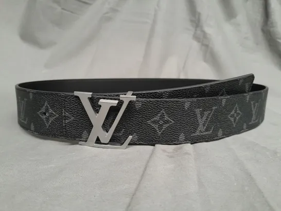 LOUIS VUITTON BLACK BELT 