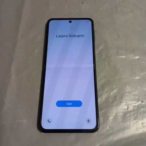 SAMSUNG GALAXY FLIP SMARTPHONE 