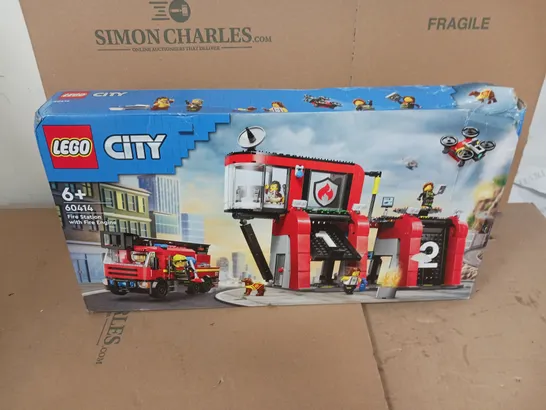 LEGO CITY - FIRE STATION WITH FIRE ENGINE PLAYSET 60414 RRP £69.99