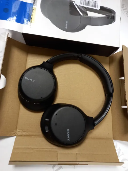 SONY WH-CH710N NOISE CANCELLING WIRELESS HEADPHONES