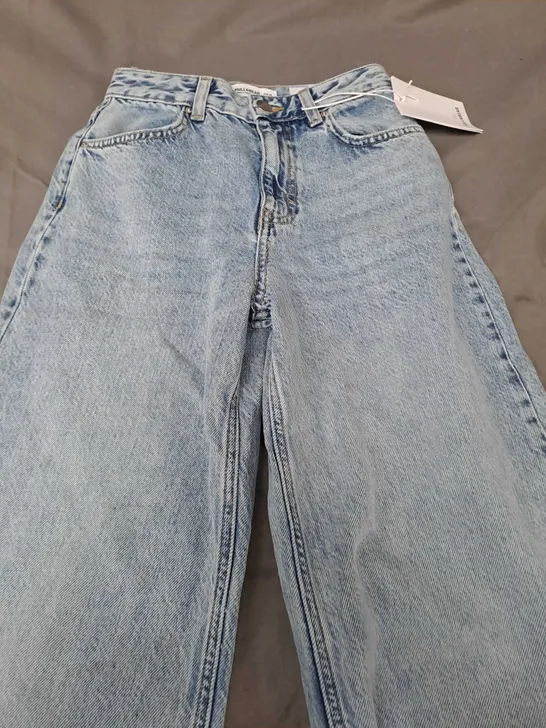 PULL & BEAR JEANS IN LIGHT BLUE SIZE 32