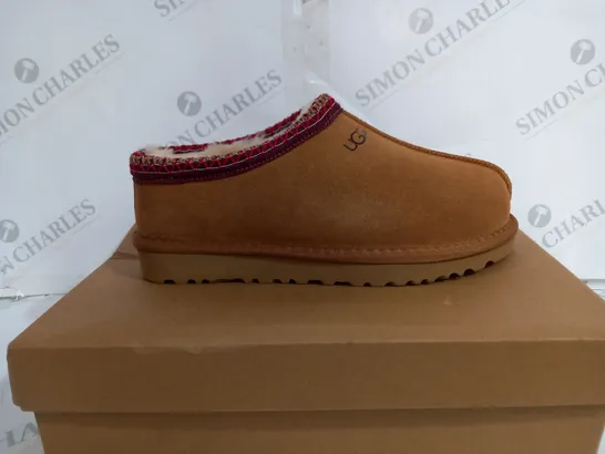 BOXED UGG SLIP ON CLOGS IN TAN - UK 6 