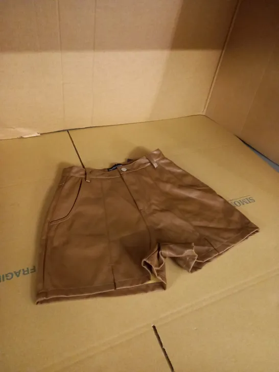 CHOCOLATE SEAM DETAIL FAUX LEATHER SHORTS SIZE 10