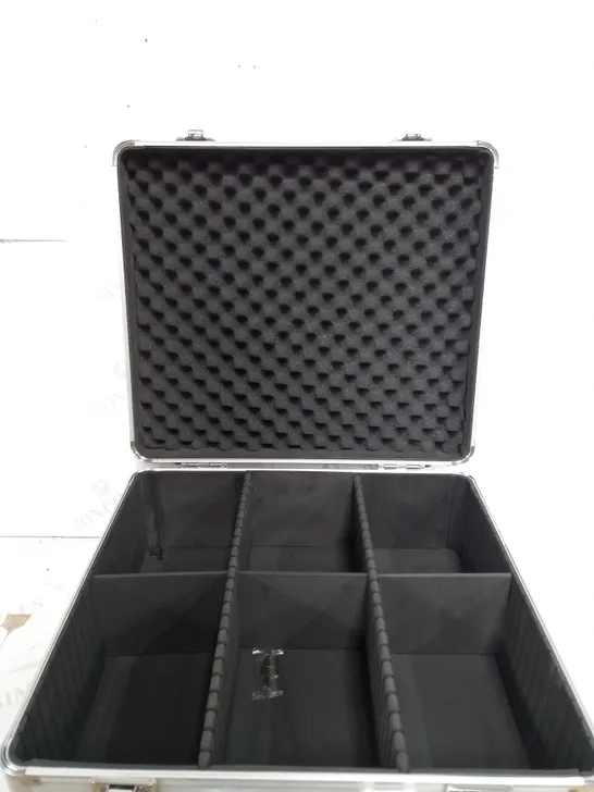 CITRONIC ALUMINIUM CD FLIGHT CASE 96CDS