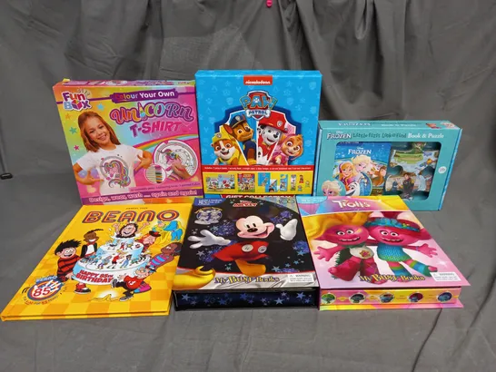 BOX OF APPROXIMATELY 10 ASSORTED BOOKS AND TOYS TO INCLUDE PAW PATROL, BEANO AND TROLLS