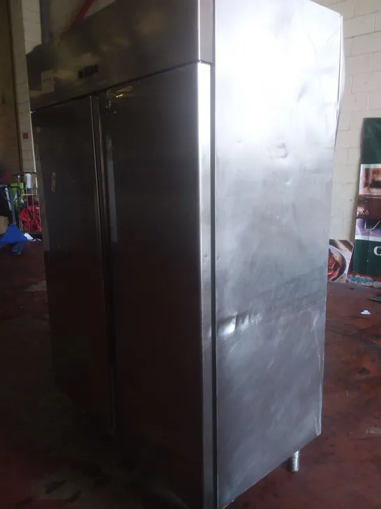 LARGE DISPLAY FRIDGE 