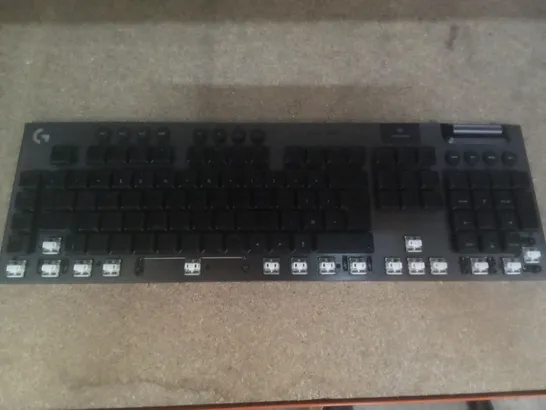 LOGITECH G915 KEYBOARD