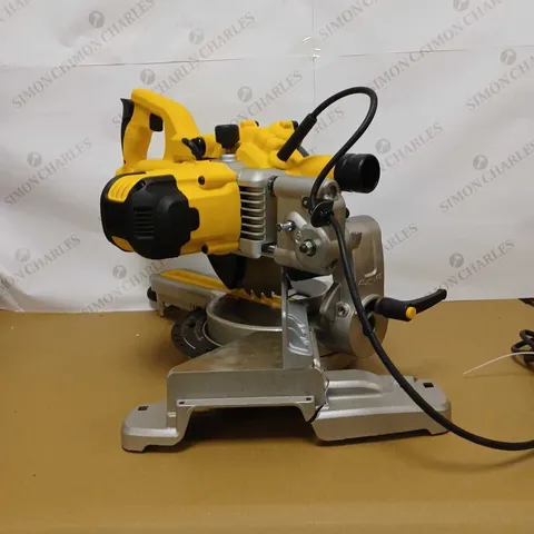 DEWALT DWS774-GB 216-MM 230V SLIDE MITRE SAW 