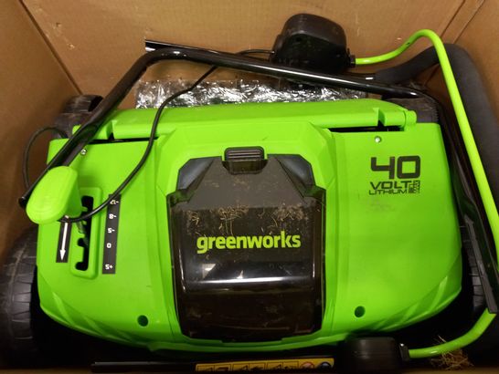 GREENWORKS 40 V 2-IN-1 CORDLESS SCARIFIER AND AERATOR