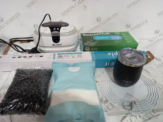 BOX OF APPROXIMATELY 15 ITEMS TO INCLUDE ULTRASONIC CLEANER, THERMAL CUP, TEXTURED GLOVES 