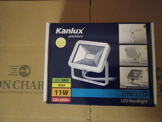 BRAND NEW KANLUX TINI LED FLOODLIGHT 11W-WW-W WHITE