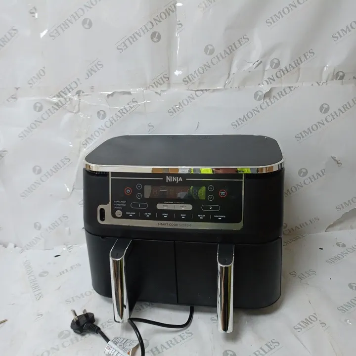 Max Dual Zone 9 5l Air Fryer Af451uk 4524522 Simon Charles Auctioneers Max Dual Zone 9 5l Air Fryer Af451uk 4524522 Simon Charles Auctioneers