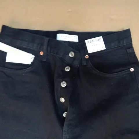 TOPSHOP KORT JEANS IN BLACK SIZE W30 L30