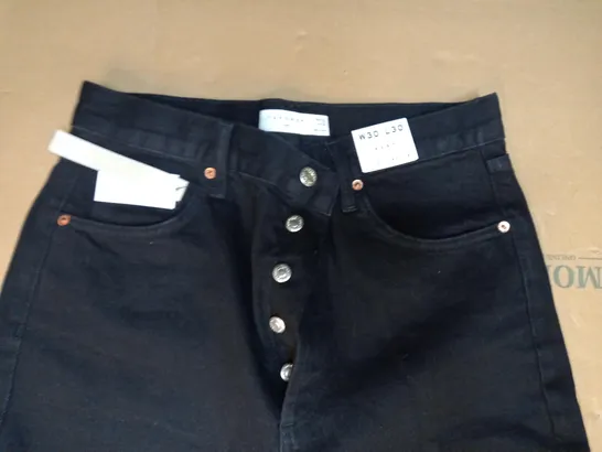 TOPSHOP KORT JEANS IN BLACK SIZE W30 L30