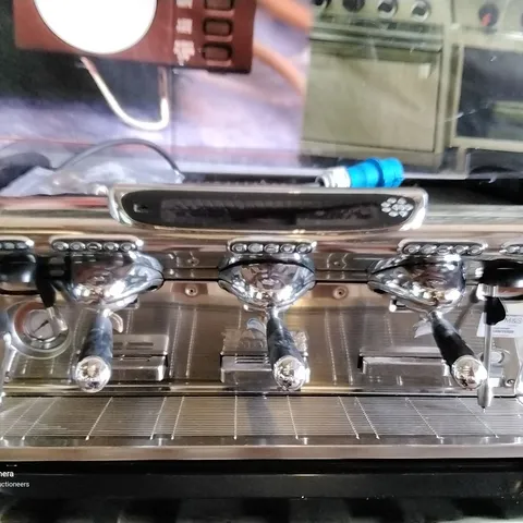 TRADITIONAL FAEMA EMBLEMA COFFEE MACHINE