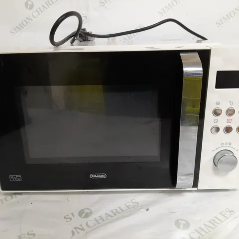 BOXD DELONGHI 23 LITRE SOLO MICROWAVE