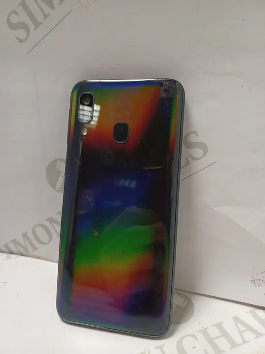 SAMSUNG GALAXY A40