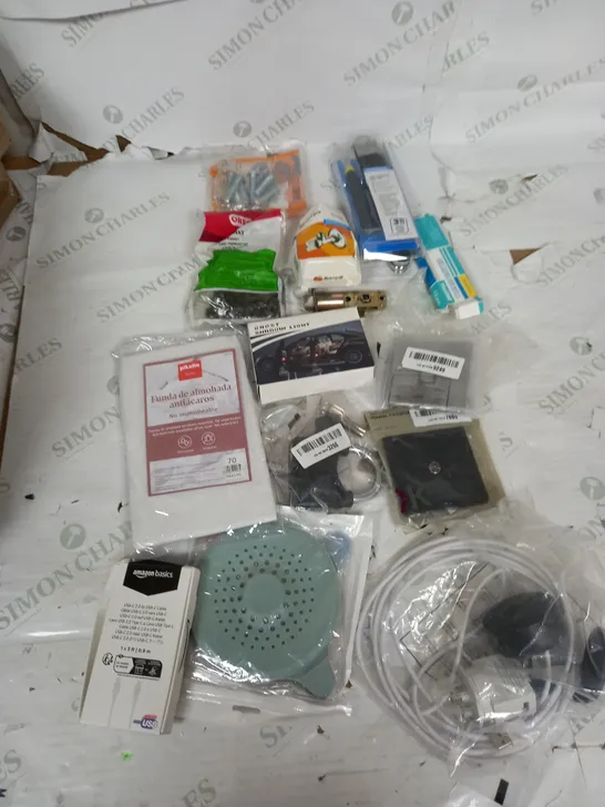 LARGE BOX OF APPROXIMATELY 25 ASSORTED HOUSEHOLD GOODS TO INCLUDE 2 CLAW BEARING, RIM CYLIDER, DIARY, AND SILIRUB ETC. 