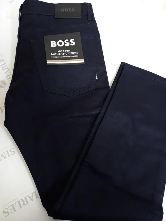 MENS BOSS AUTHENTIC NAVY DENIM JEANS - UK 36/30