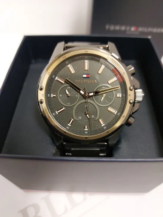 BOXED TOMMY HILFIGER GREY CHRONOGRAPH WRIST WATCH