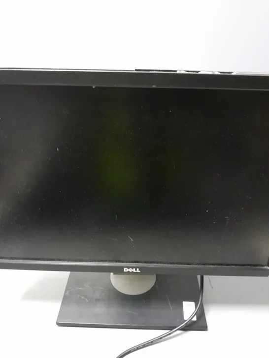 DELL ULTRASHARP MONITOR WITH OSCILLATIONING STAND IN BLACK