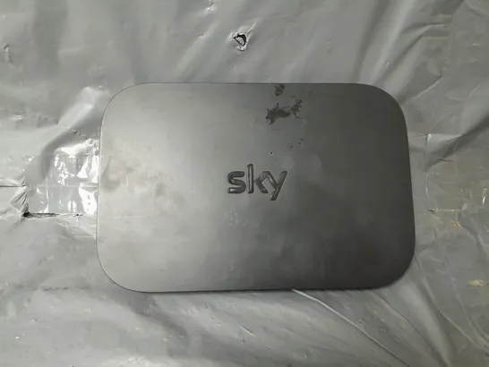 SKY EM150 Q MINI BOX