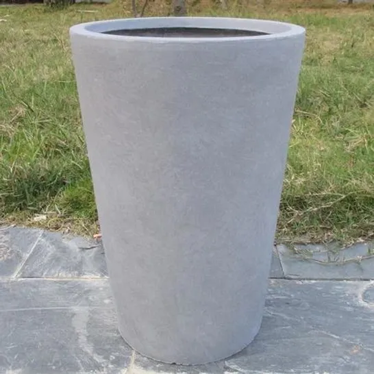 BOXED IDEALIST CONTEMPORARY STONE LIGHT CONCRETE GARDEN TALL PLANTER 