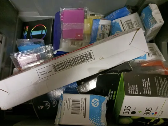 APPROXIMATELY 15 ASSORTED ITEMS TO INCLUDE- INFOTONE INK PRINTER CARTRIDGE , HP 305 2 PACK , HP INSTANT INK 67/305 ETC