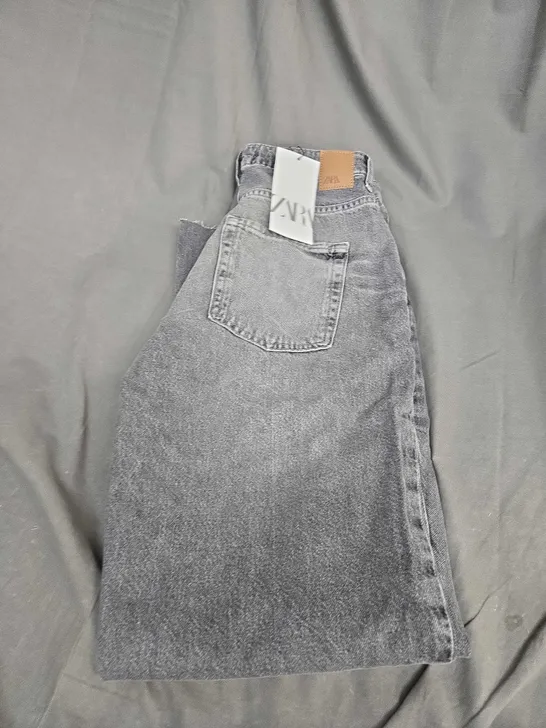 ZARA CASUAL DENIM JEANS SIZE 12