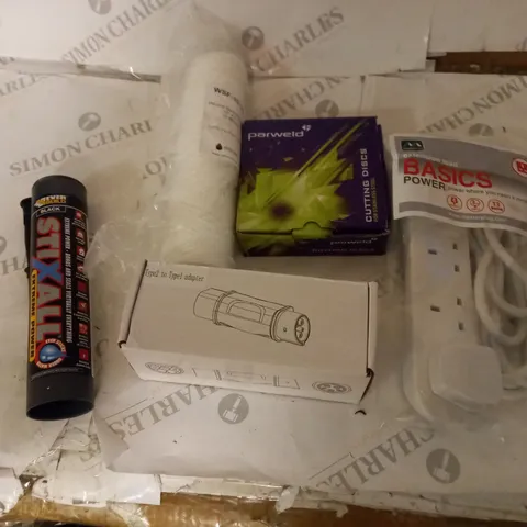 BOXED ASSORTMENT OF APROXIMATELY 10 DIY ITEMS TO INCUDE MASTERPLUG, PARWELD, EVERBUILD, ETC