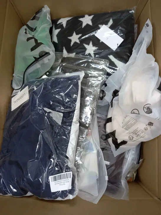 BOX OF APPROXIMATELY 22 ASSORTED CLOTHING ITEMS TO INCLUDE - T-SHIRT , JUMPER , DRESS ETC