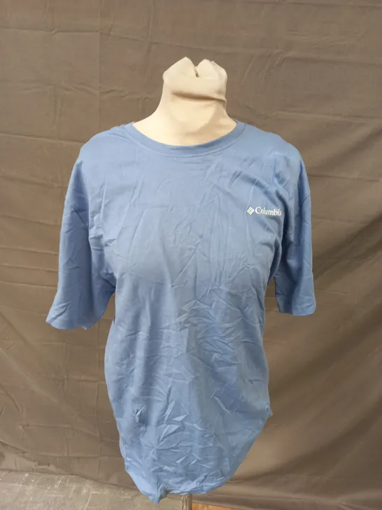 COLUMBIA WEBSTER TEE IN LIGHT BLUE - MEDIUM