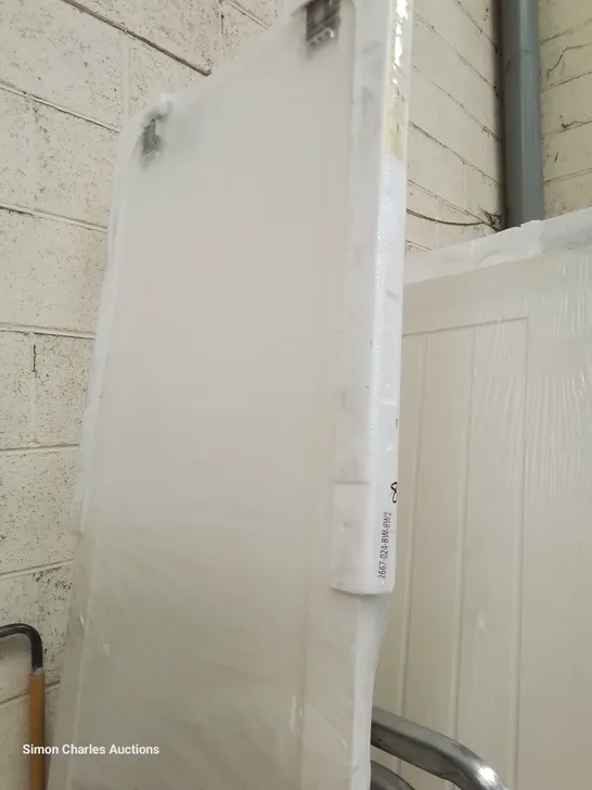 WHITE SLIDING WARDROBE DOOR